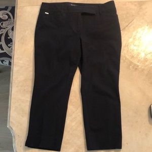 White House Black Market black cropped cotton twill/spandex 8